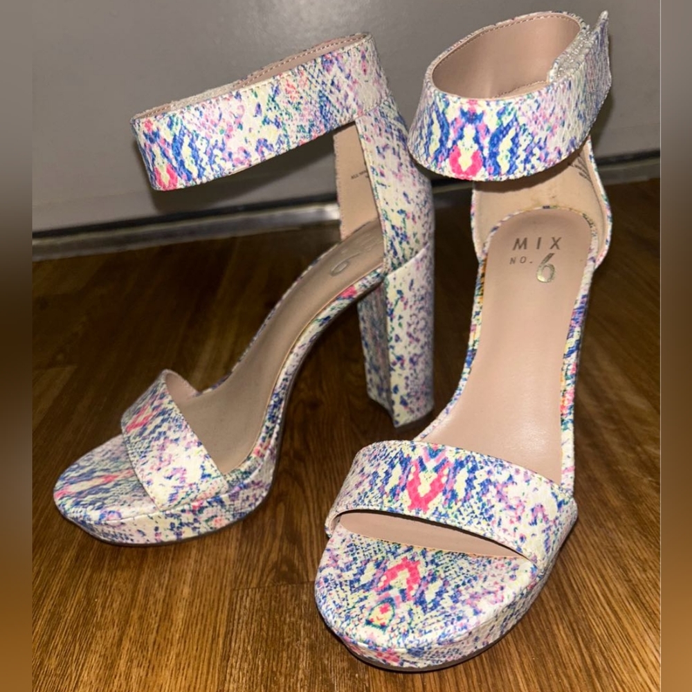 Colorful Splatter Heels - Picture 11 of 14